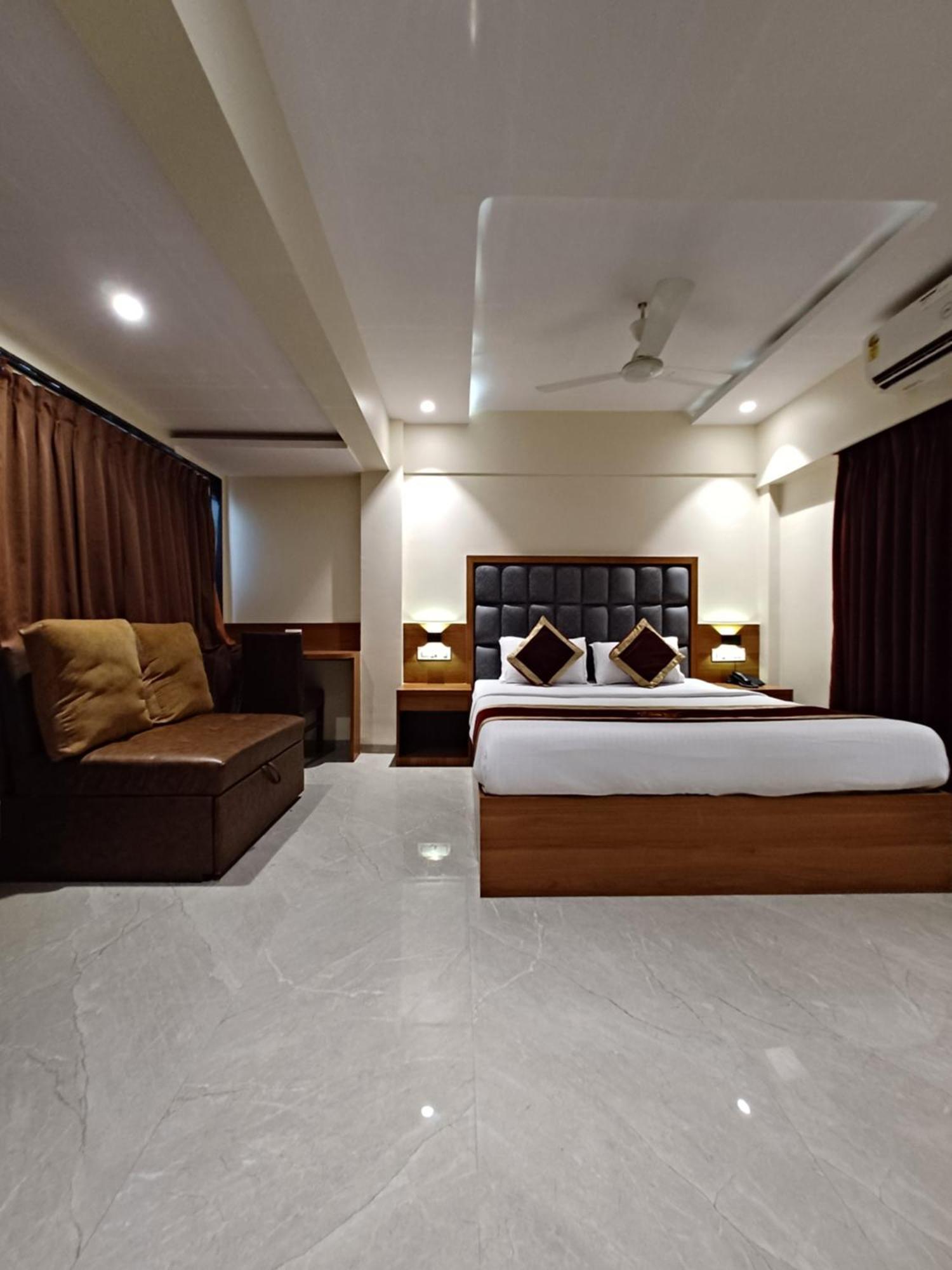 Hotel Ratna Mahal Bombay Esterno foto