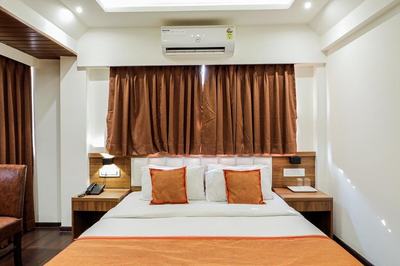 Hotel Ratna Mahal Bombay Esterno foto